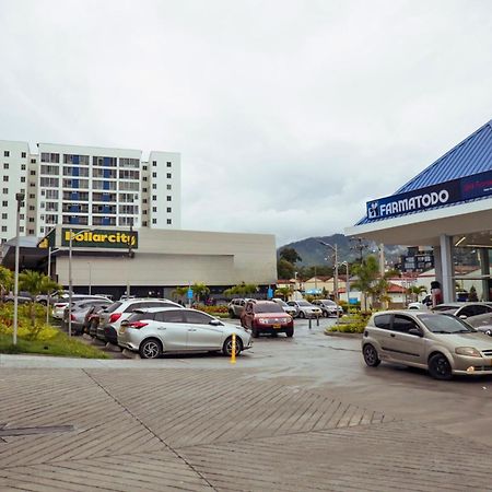 Aparta Estudios Zona 10 Armenia  Dış mekan fotoğraf